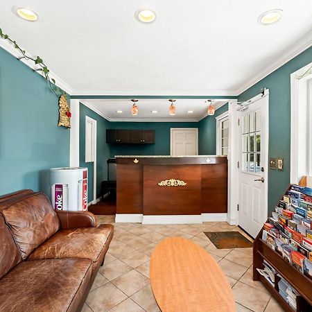 Americas Best Value Inn Stonington Mystic Esterno foto