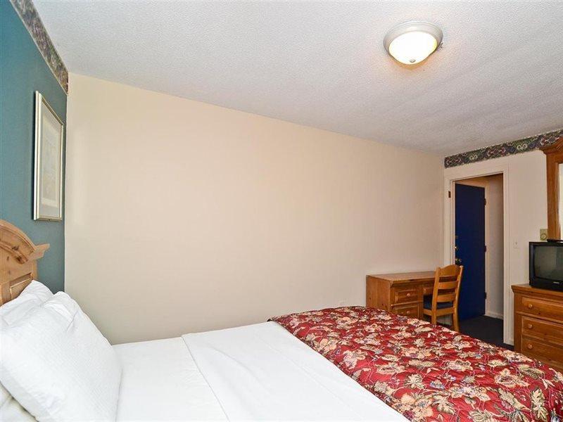 Americas Best Value Inn Stonington Mystic Esterno foto